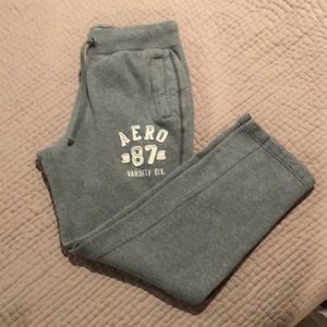 Aeropostale Men’s grey sweatpants, size Medium